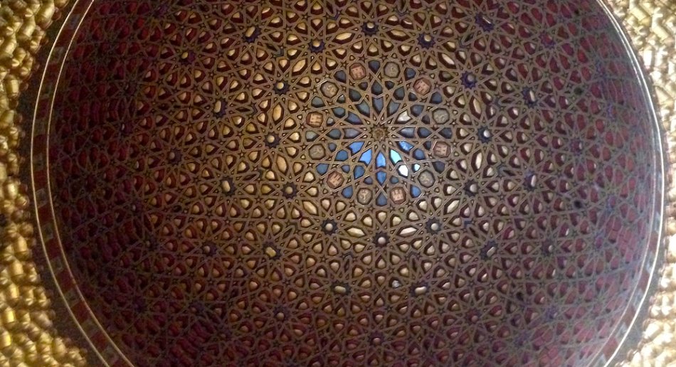 A decorative round ceiling
