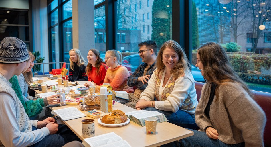 Hilde Brekke Møller og studenforeningen Bibel & frokost.